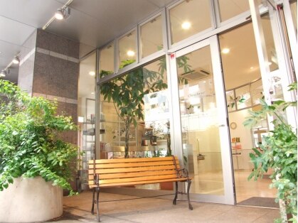 NAIL moA（ネイル モア）三軒茶屋店店舗内装写真